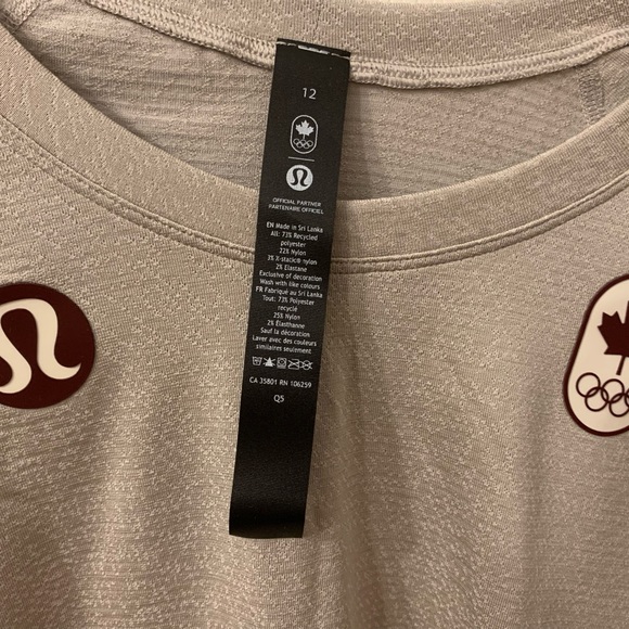 Lululemon nwts Team Canada long sleeve Swiftly tech - Picture 2 of 7